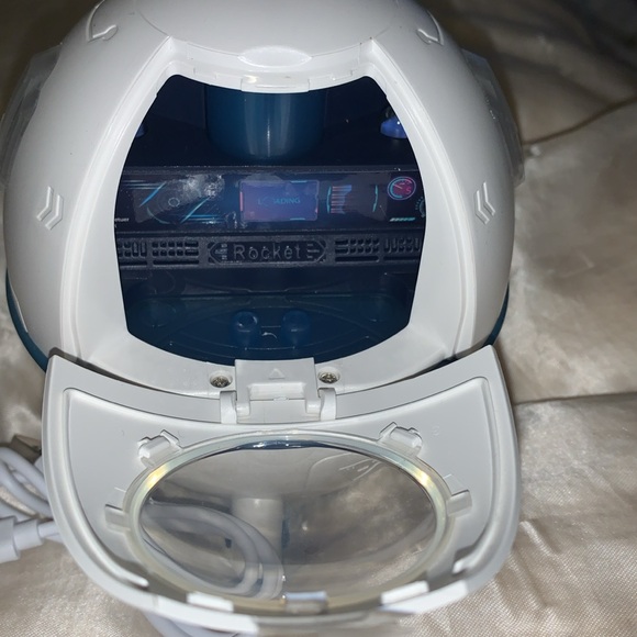 NEW Humidifier - spaceship and spaceman design - Picture 6 of 15